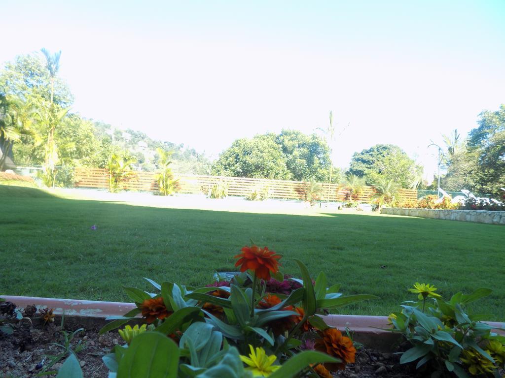 Kandyan Hotel Екстериор снимка