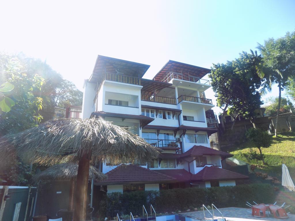 Kandyan Hotel Екстериор снимка