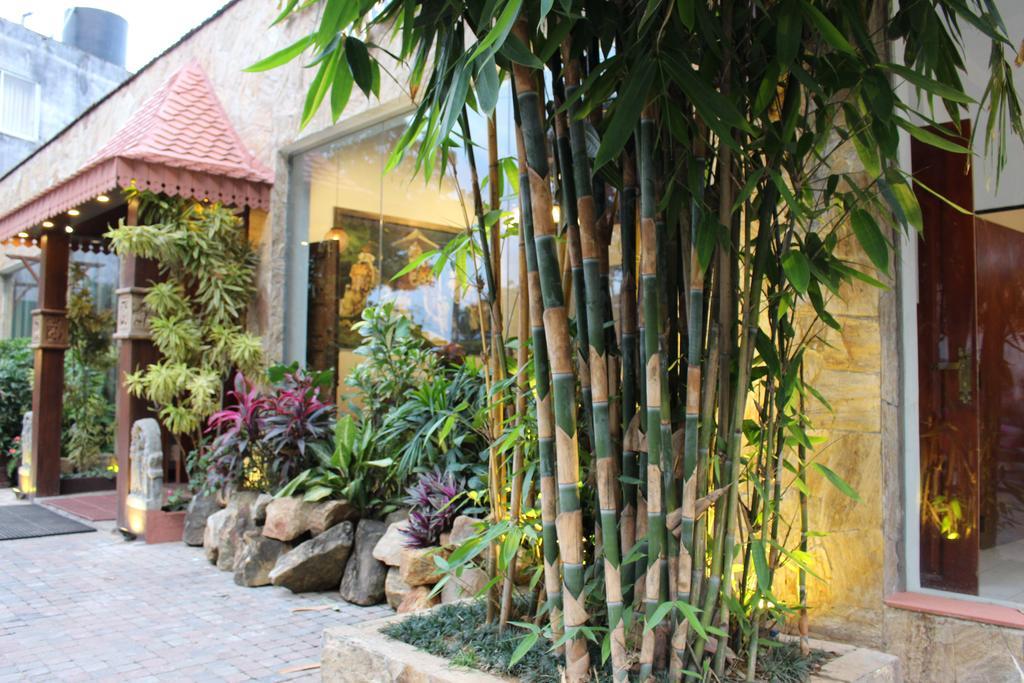 Kandyan Hotel Екстериор снимка