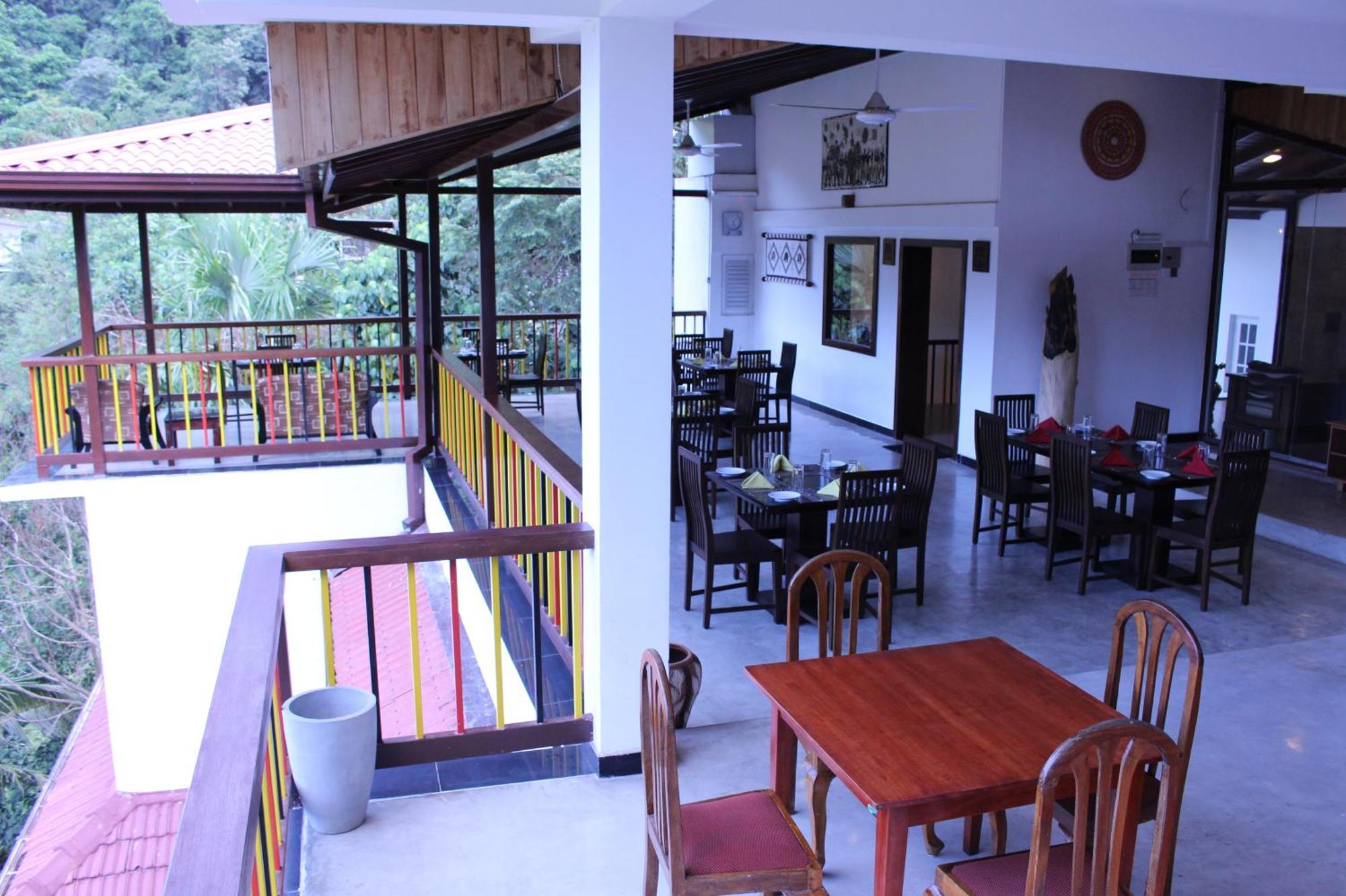 Kandyan Hotel Екстериор снимка