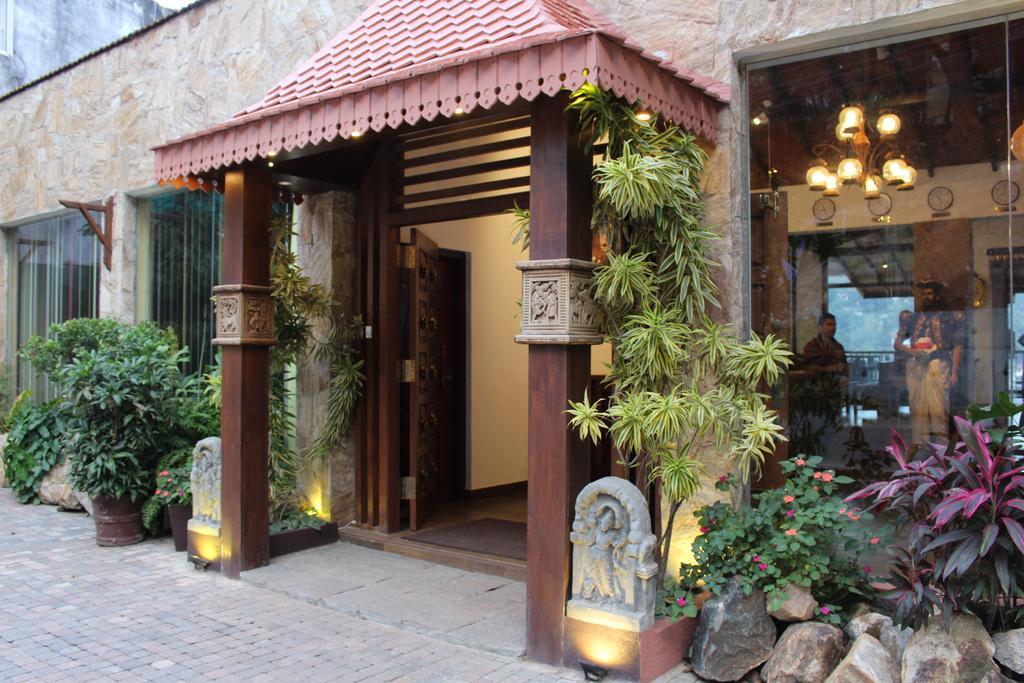 Kandyan Hotel Екстериор снимка