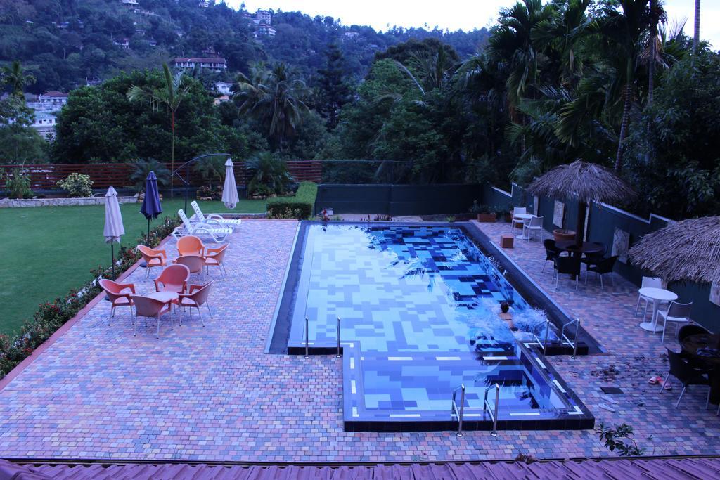 Kandyan Hotel Екстериор снимка