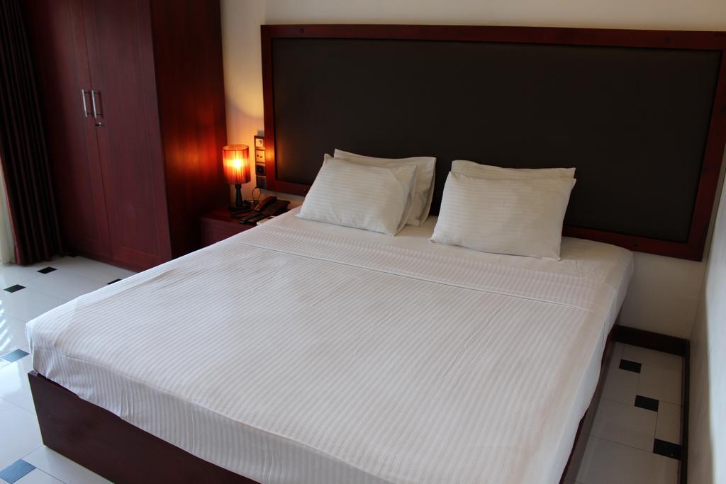 Kandyan Hotel Екстериор снимка