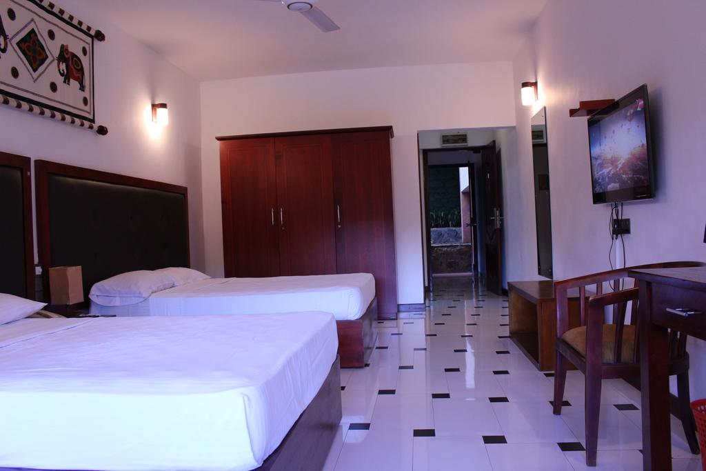 Kandyan Hotel Екстериор снимка